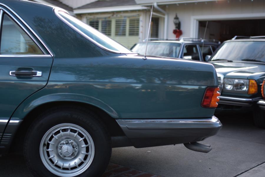 Детали экстерьера Mercedes-Benz 280 SE (W126) 1983 года  (EU) (фото 24 из 62)